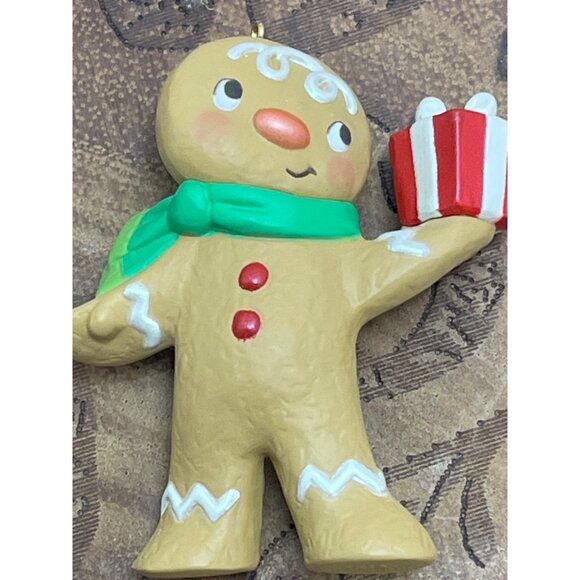 Hallmark Keepsake "One Sweet Cookie" 2012 Special Edition Ornament - Picture 3 of 4